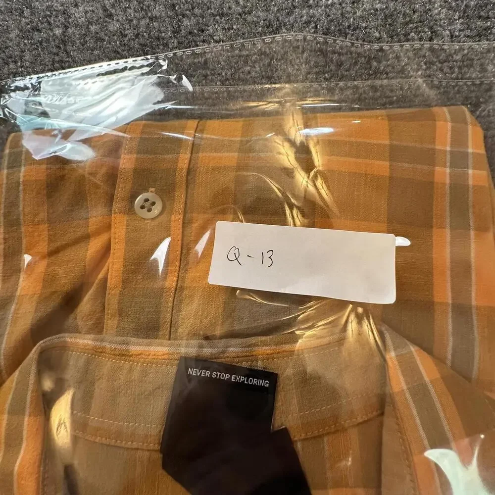 The North Face Plaid Short Sleeve Shirt‎ Medium Outdoor Hiking Casual Q-13